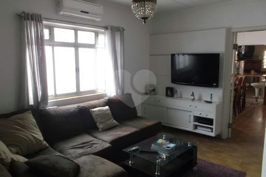 Casa Térrea à venda com 3 quartos, sendo 1 suíte, em Vila Maria Alta, São Paulo, SP