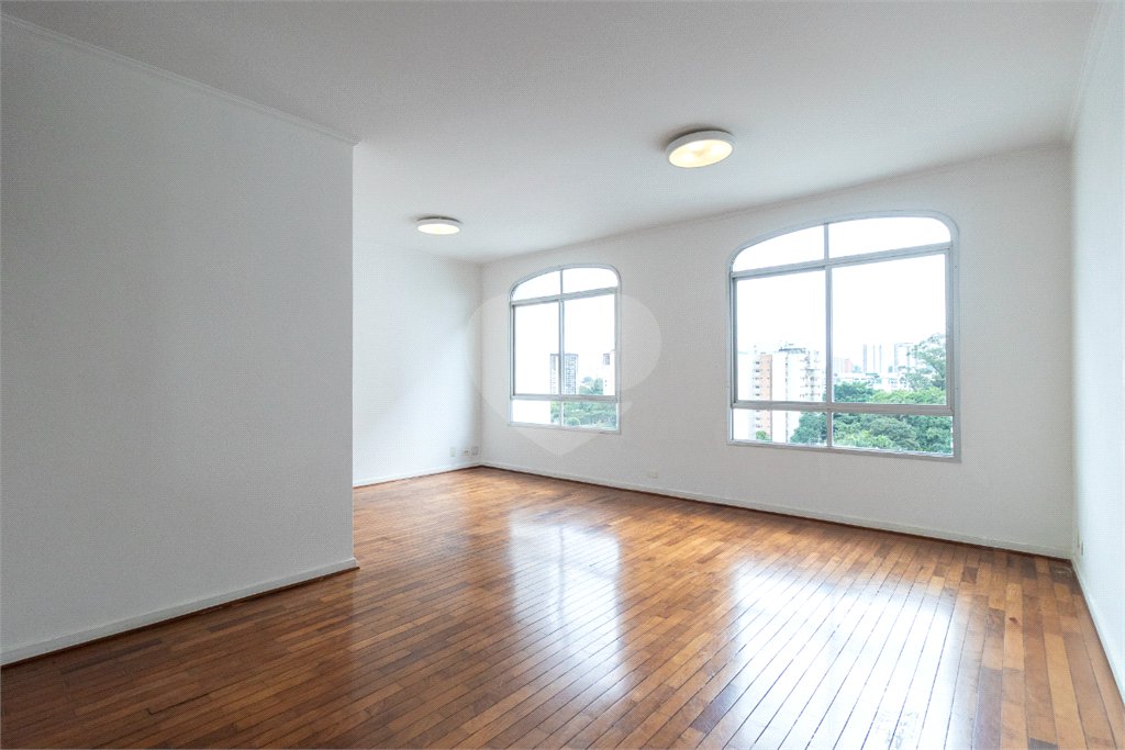 Apartamento à venda com 3 quartos, sendo 1 suíte, em Vila Sofia, São Paulo, SP