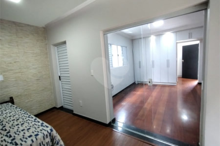 Casa à venda com 2 suítes em Vila Oliveira, Itapetininga, SP