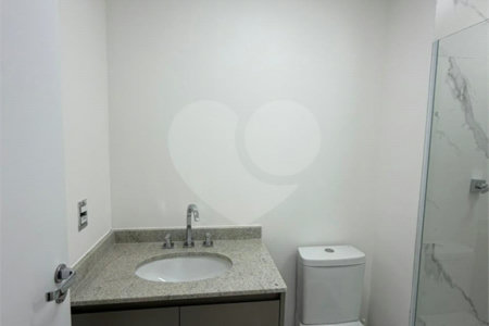 Apartamento à venda com 2 quartos, sendo 1 suíte, em Santo Amaro, São Paulo, SP