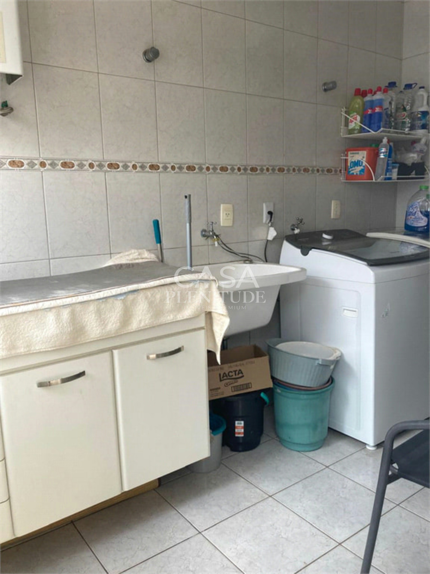 Casa em condomínio à venda com 4 quartos, sendo 3 suítes, em Aparecidinha, Sorocaba, SP