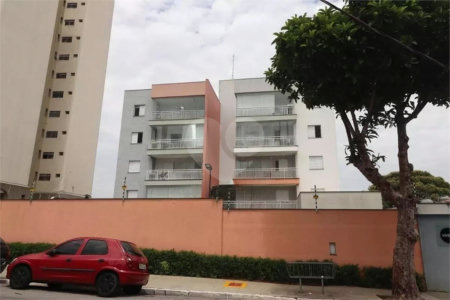 Apartamento à venda com 3 quartos, sendo 1 suíte,  em Vila Matilde, São Paulo, SP