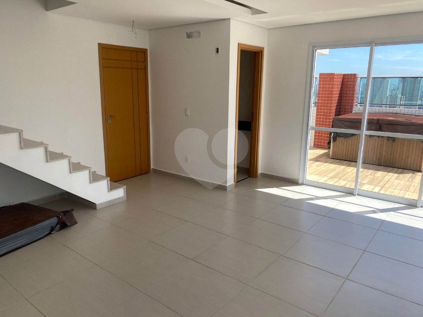 Apartamento à venda com 3 quartos, sendo 1 suíte, em Vila Zilda, São Paulo, SP
