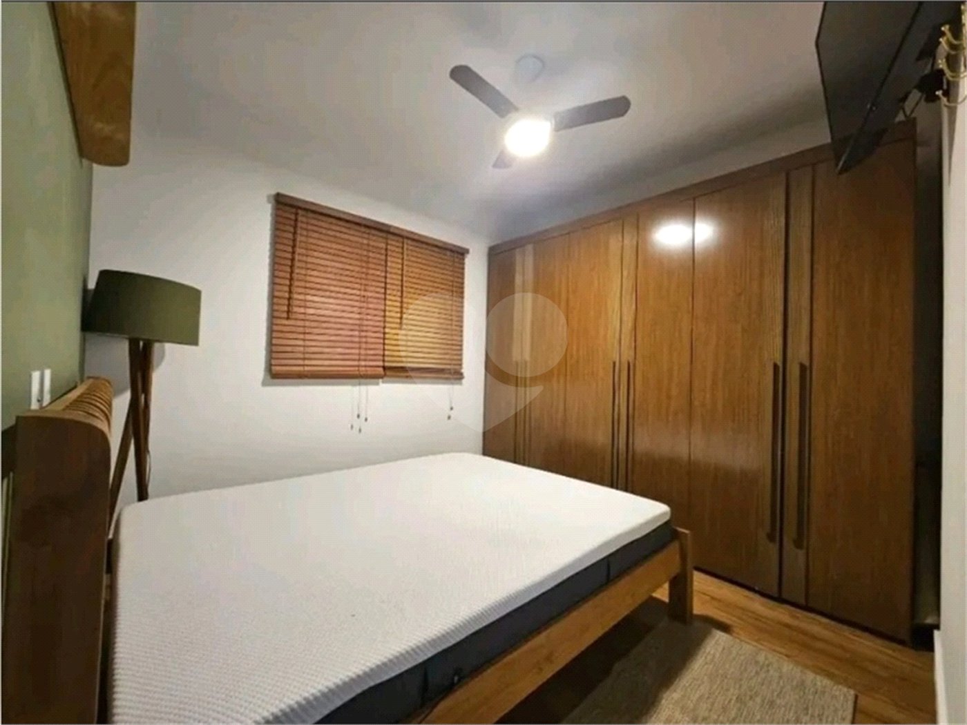 Apartamento à venda com 2 quartos, sendo 1 suíte,  em Parque Campolim, Sorocaba, SP