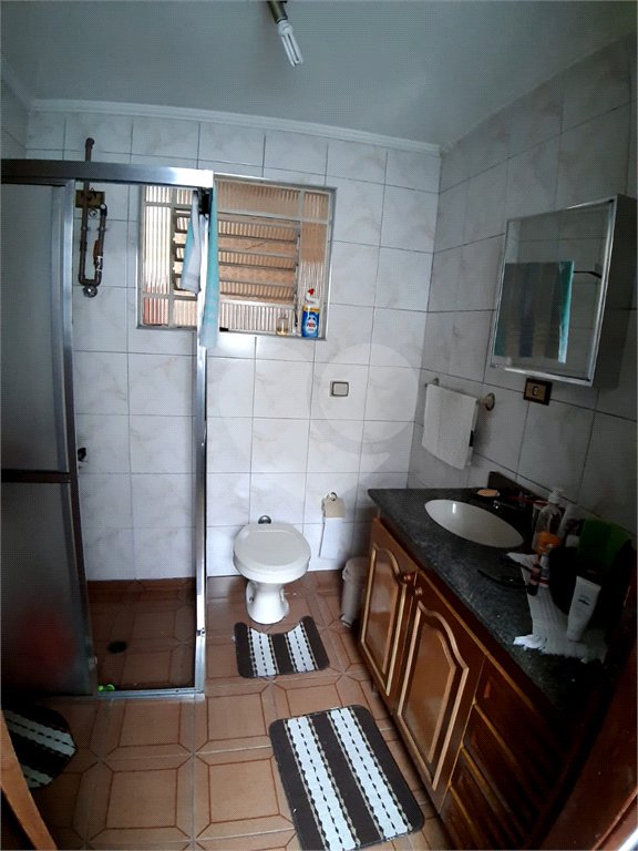 Sobrado à venda com 5 quartos em Vila Nivi, São Paulo, SP