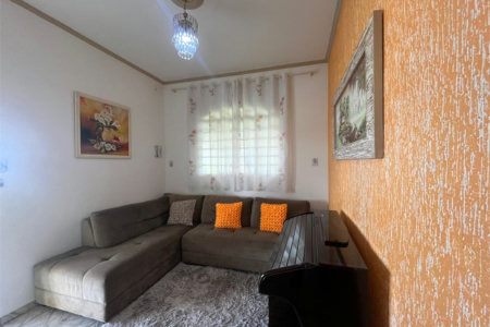 Casa à venda com 2 quartos, sendo 1 suíte,  no Centro, Sarapuí, SP