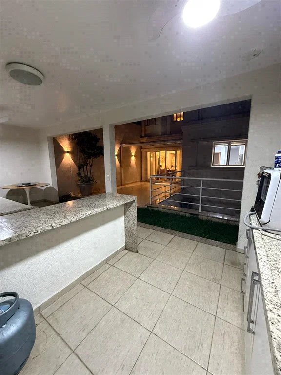 Casa à venda com 4 suítes no condomínio East Village, São Paulo - SP