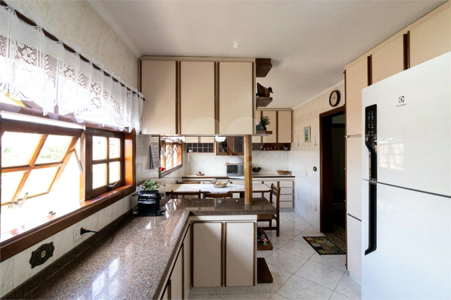 Casa à venda com 3 suítes em Vila Pereira Barreto, São Paulo, SP