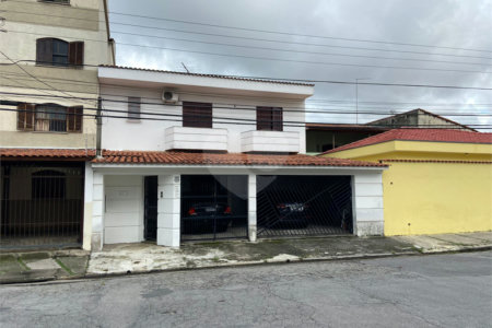 Casa à venda com 4 quartos, sendo 2 suítes, em Vila Mogilar, Mogi das Cruzes, SP
