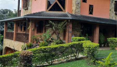Casa à venda com 4 quartos, sendo 2 suítes, no condomínio Aruã Eco Park, Mogi das Cruzes - SP