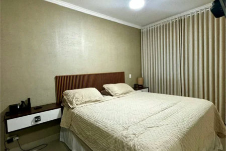 Apartamento à venda com 3 quartos, sendo 1 suíte, em Parque Reboucas, São Paulo, SP