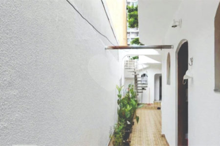 Sobrado à venda com 3 quartos, sendo 1 suíte,  em Santa Teresinha, São Paulo, SP