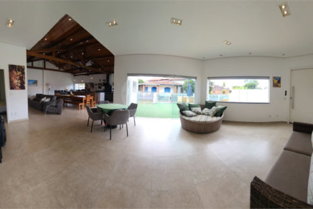 Casa à venda com 4 quartos, sendo 2 suítes, no condomínio Marinas, Bom Jesus dos Perdões - SP