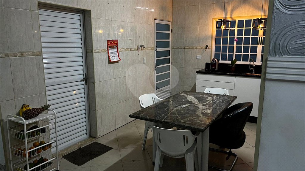 Sobrado à venda com 3 quartos em Cidade Kemel, São Paulo, SP