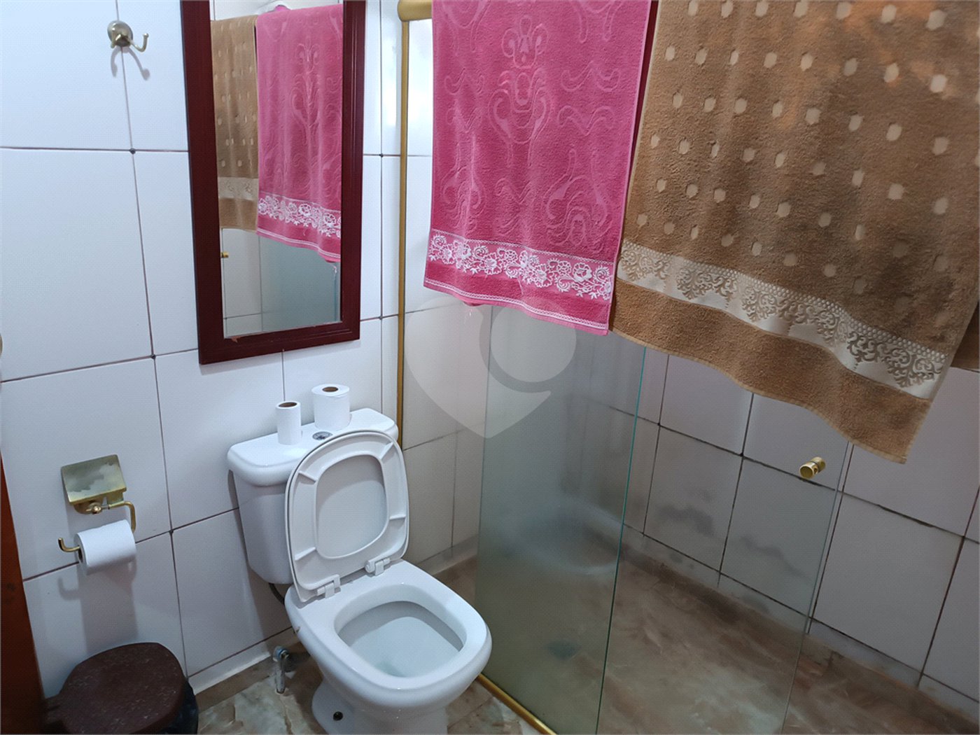 Casa à venda com 5 quartos, sendo 3 suítes, em Jardim Villaça, São Roque, SP