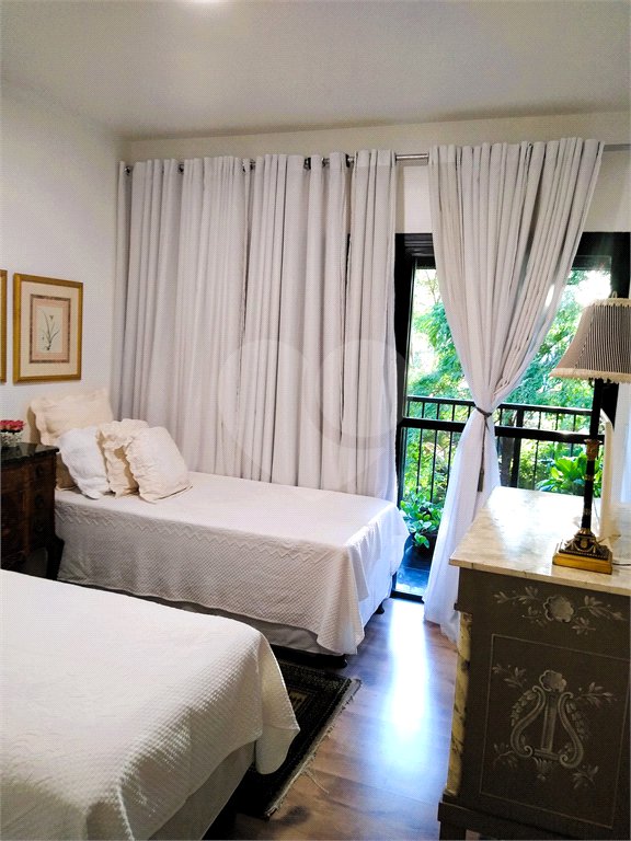 Apartamento à venda com 4 suítes em Vila Andrade, São Paulo, SP
