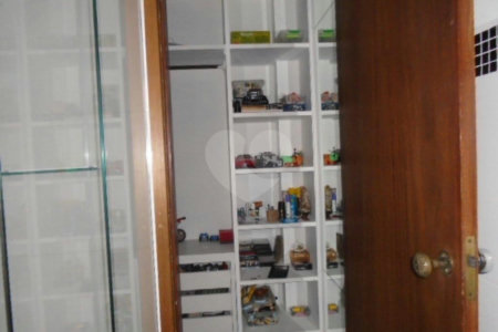 Sobrado à venda com 4 suítes em Jardim São Bento, São Paulo, SP