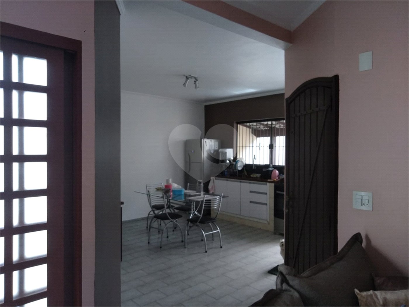 Casa à venda com 3 quartos, sendo 1 suíte, em Vila Carvalho, Sorocaba, SP