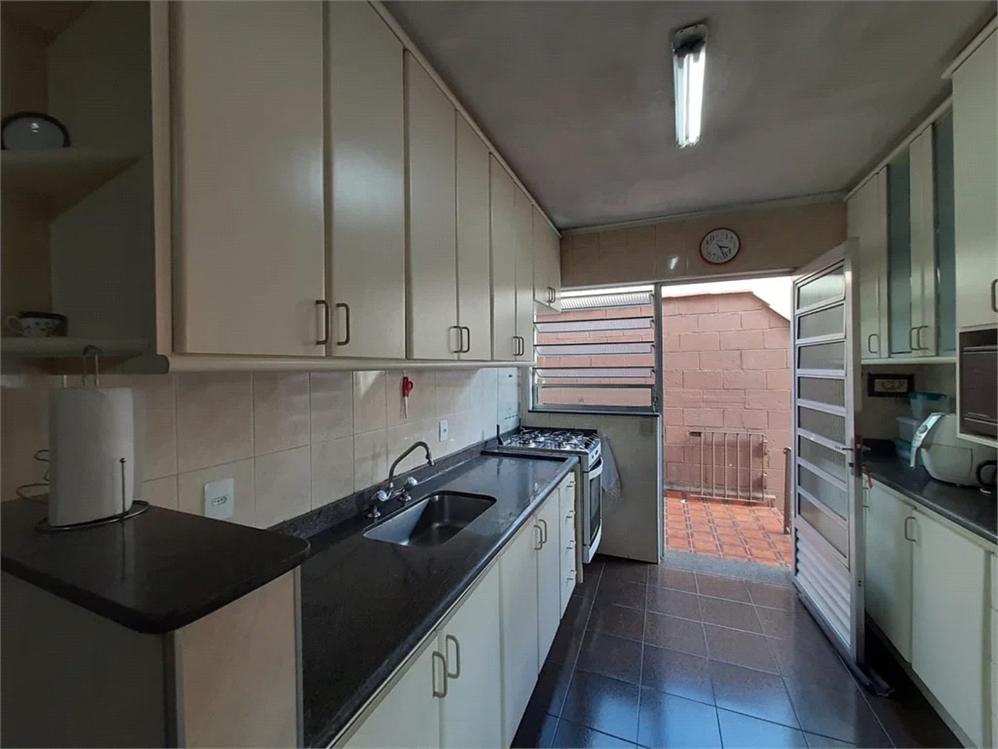 Casa à venda com 4 quartos, sendo 1 suíte, em Parque Continental, São Paulo, SP