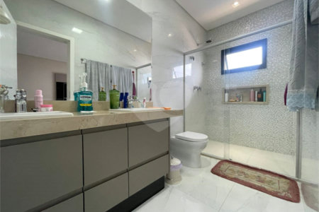 Casa à venda com 3 suítes no condomínio Mônaco, São José dos Campos - SP
