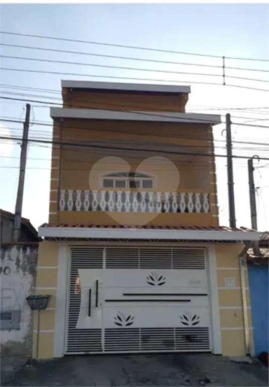 Sobrado à venda com 4 quartos, sendo 2 suítes,  em Jardim das Cerejeiras, São José dos Campos, SP