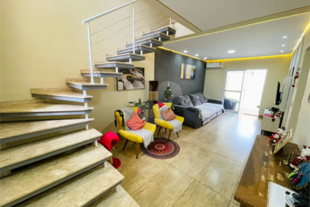 Casa à venda com 3 quartos, sendo 1 suíte, no condomínio Maggiori, Sorocaba - SP