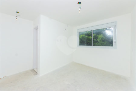 Apartamento à venda com 3 quartos, sendo 1 suíte, em Santo Amaro, São Paulo, SP
