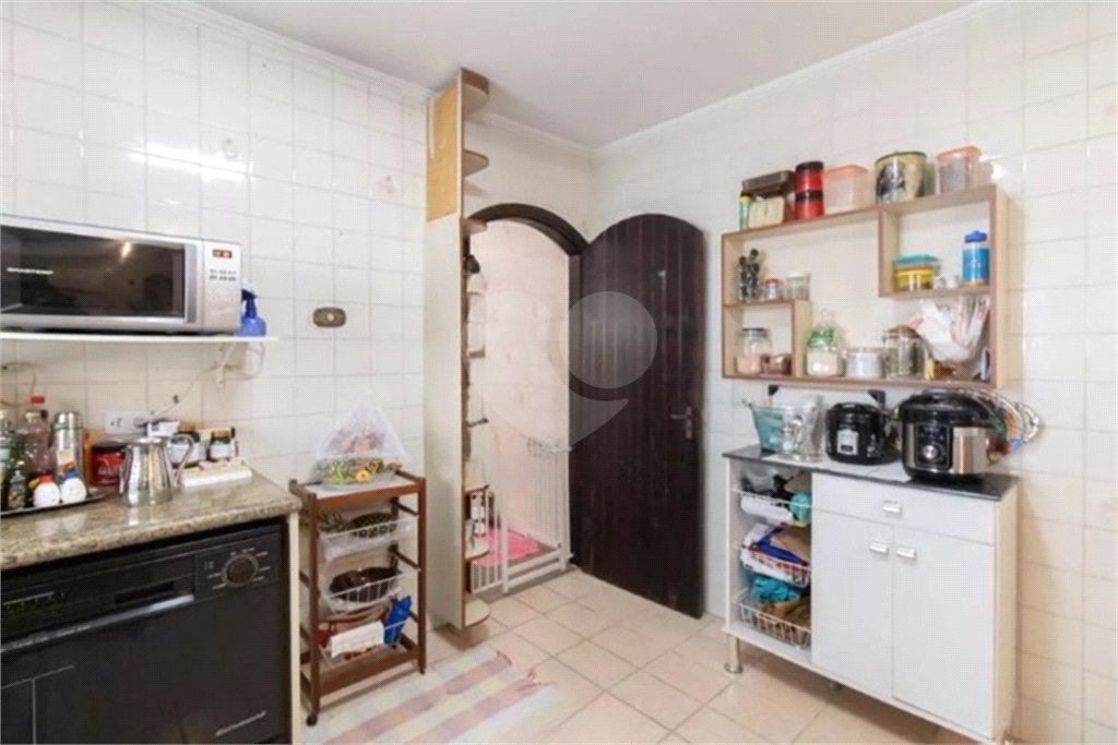 Casa à venda com 3 quartos, sendo 2 suítes,  em Jardim Santa Mena, Guarulhos, SP