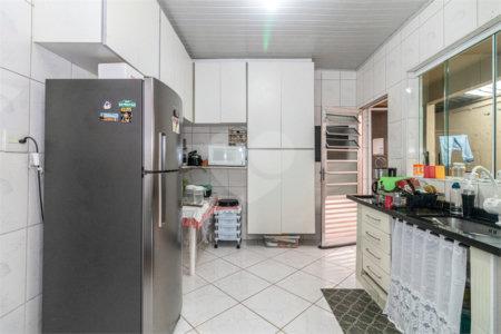 Casa Térrea à venda com 9 quartos, sendo 3 suítes, em Vila Romana, São Paulo, SP