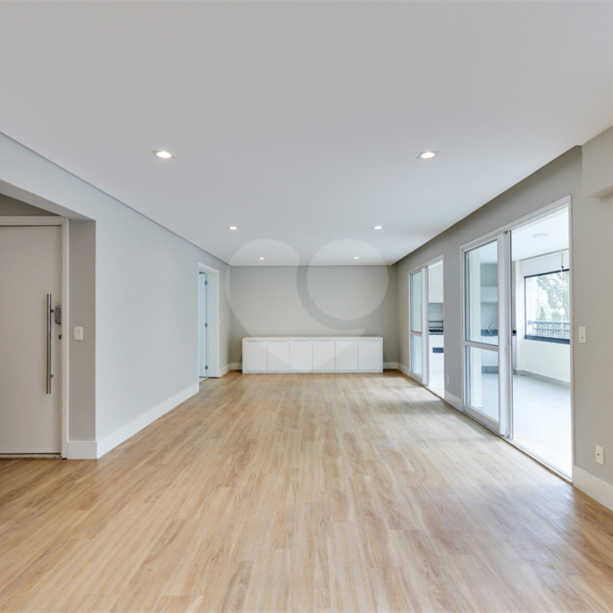 Apartamento à venda com 4 quartos, sendo 3 suítes, em Granja Julieta, São Paulo, SP