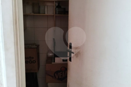 Sobrado à venda com 4 quartos, sendo 1 suíte, em Jardim Monte Kemel, São Paulo, SP