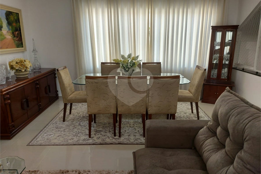 Casa à venda com 3 suítes em Santa Terezinha, São Bernardo do Campo, SP