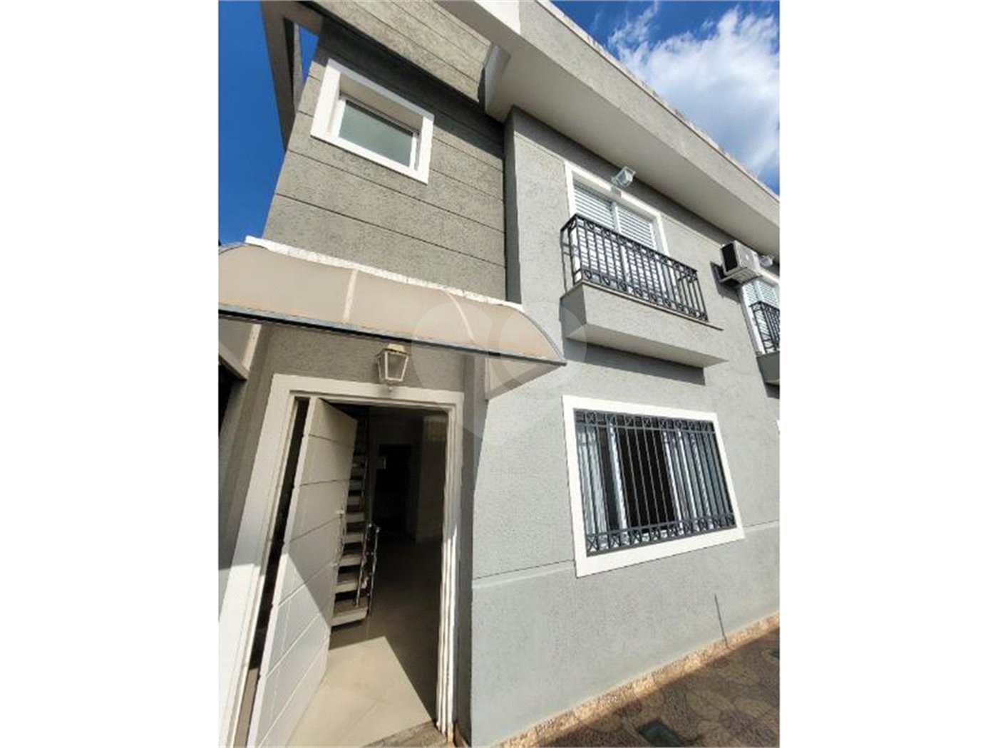 Casa à venda com 3 quartos, sendo 1 suíte,  no condomínio Maximus I, São Paulo - SP