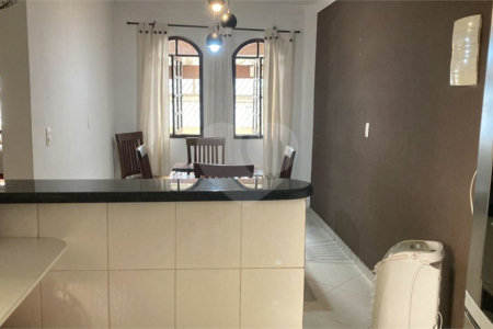 Casa à venda com 3 quartos em Jardim Santa Mena, Guarulhos, SP