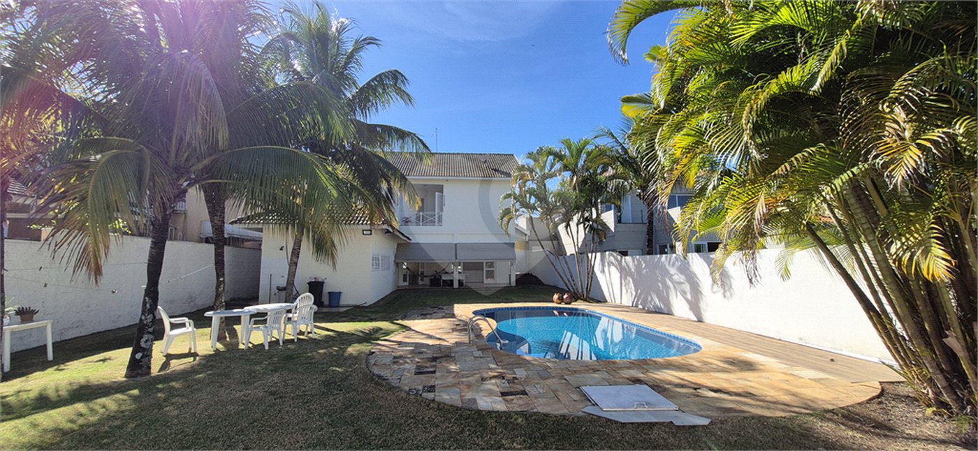 Casa à venda ou para alugar com 3 suítes no condomínio Jardim Theodora, Itu - SP