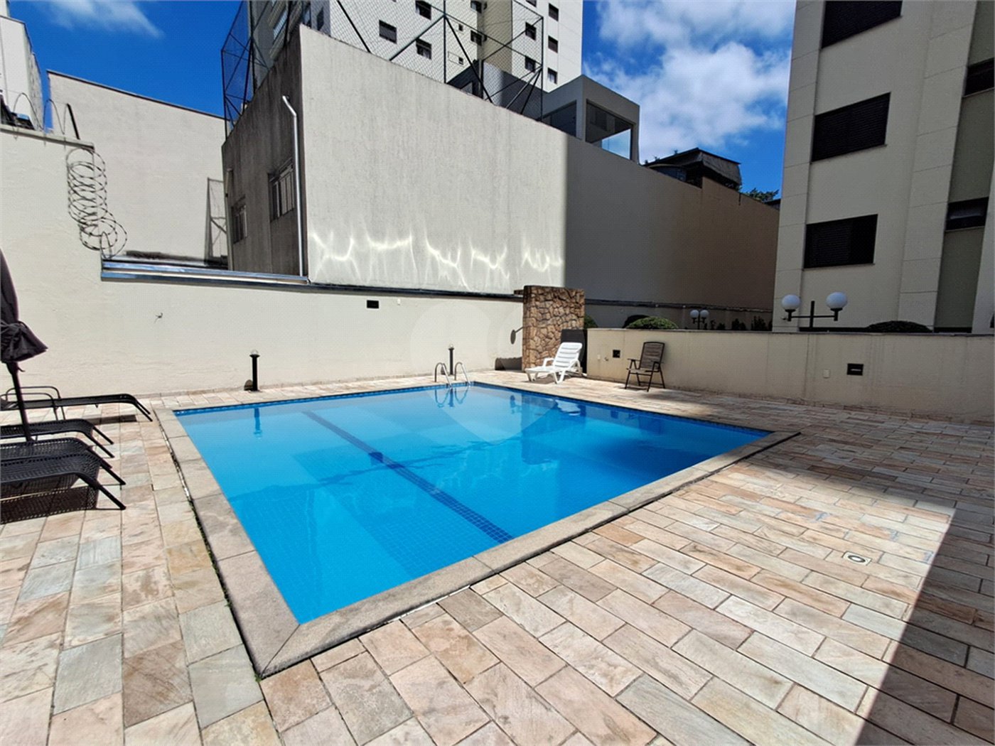 Apartamento à venda com 2 quartos, sendo 1 suíte, em Vila Pompéia, São Paulo, SP