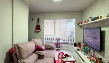 Apartamento à venda com 3 quartos, sendo 1 suíte,  em Vila Dom Pedro I, São Paulo, SP