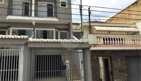 Sobrado à venda com 3 quartos, sendo 1 suíte,  em Parada Inglesa, São Paulo, SP
