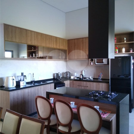 Casa à venda com 3 suítes no condomínio Residencial Terras da Alvorada, Itupeva - SP