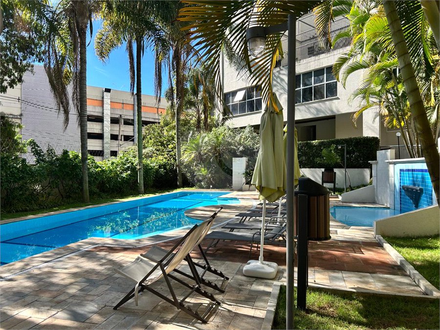 Apartamento à venda com 2 quartos, sendo 1 suíte, em Vila Andrade, São Paulo, SP