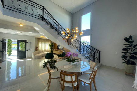 Casa à venda com 3 suítes no condomínio Arujá Verdes Lagos, Arujá - SP