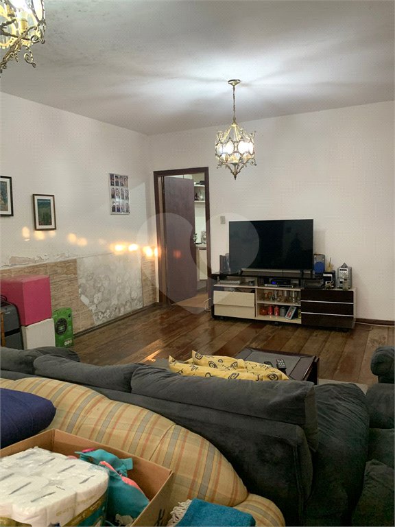 Casa à venda com 3 quartos, sendo 1 suíte, em Mogi Moderno, Mogi das Cruzes, SP