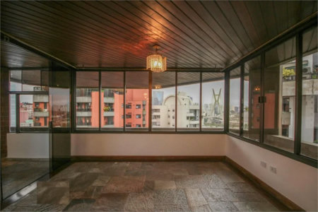 Apartamento à venda com 4 quartos, sendo 2 suítes, em Real Parque, São Paulo, SP