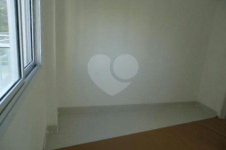 Apartamento à venda com 3 quartos, sendo 1 suíte, em Vila Suzana, São Paulo, SP