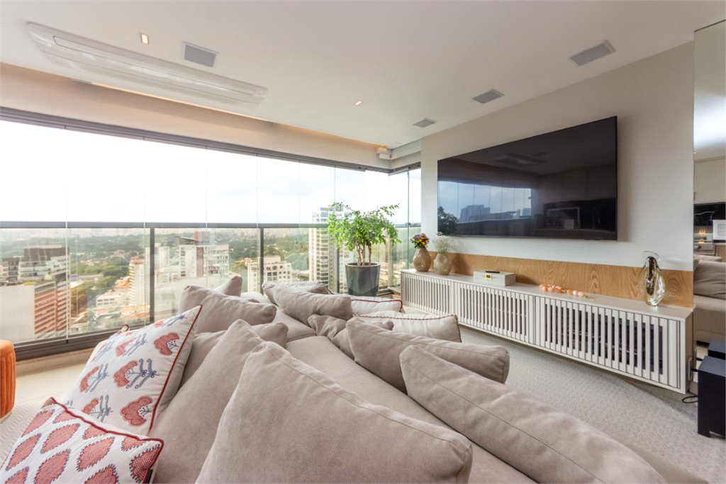 Apartamento à venda com 2 suítes em Brooklin, São Paulo, SP