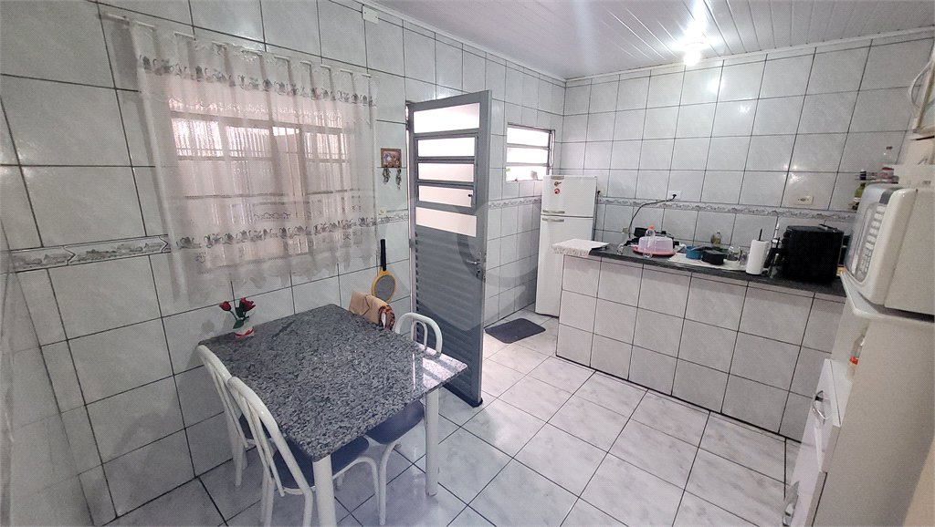 Casa à venda com 4 quartos, sendo 1 suíte, em Jardim Japão, São Paulo, SP