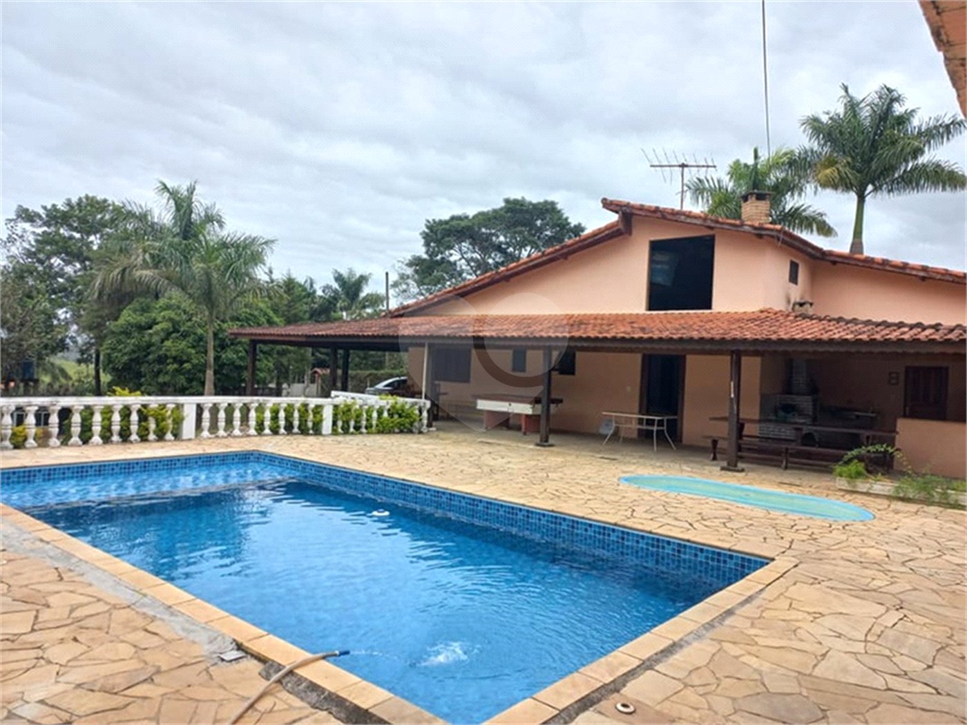 Chácara à venda com 3 quartos, sendo 1 suíte,  no Centro, Guararema, SP