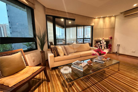 Apartamento à venda com 4 quartos, sendo 3 suítes,  em Vila Andrade, São Paulo, SP