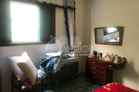 Sobrado a venda no Jóckei Club