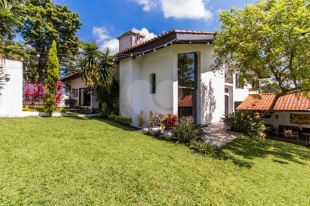 Casa à venda com 4 suítes em Jardim Marajoara, São Paulo, SP